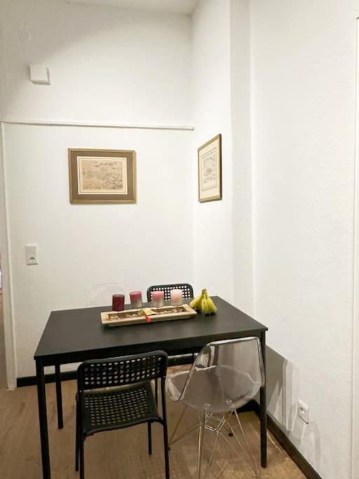 Igo Apartment: Rhine Riverfront Pet-Friendly with Washer/Dryer Duisburg Exterior photo