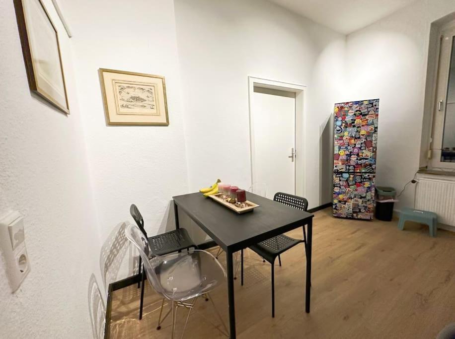 Igo Apartment: Rhine Riverfront Pet-Friendly with Washer/Dryer Duisburg Exterior photo